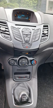 Ford Fiesta cena 31000 przebieg: 145947, rok produkcji 2015 z Jaworzno małe 562